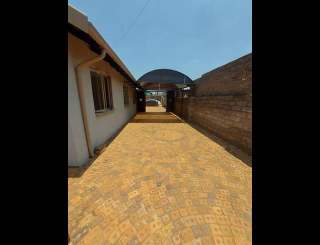 3 BEDROOM PROPERTY TO RENT IN PROTEA GLEN